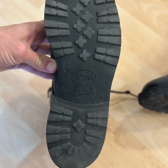 Allen Edmonds Longbranch Lug sole wingtip brogue boots - Picture 8 of 8